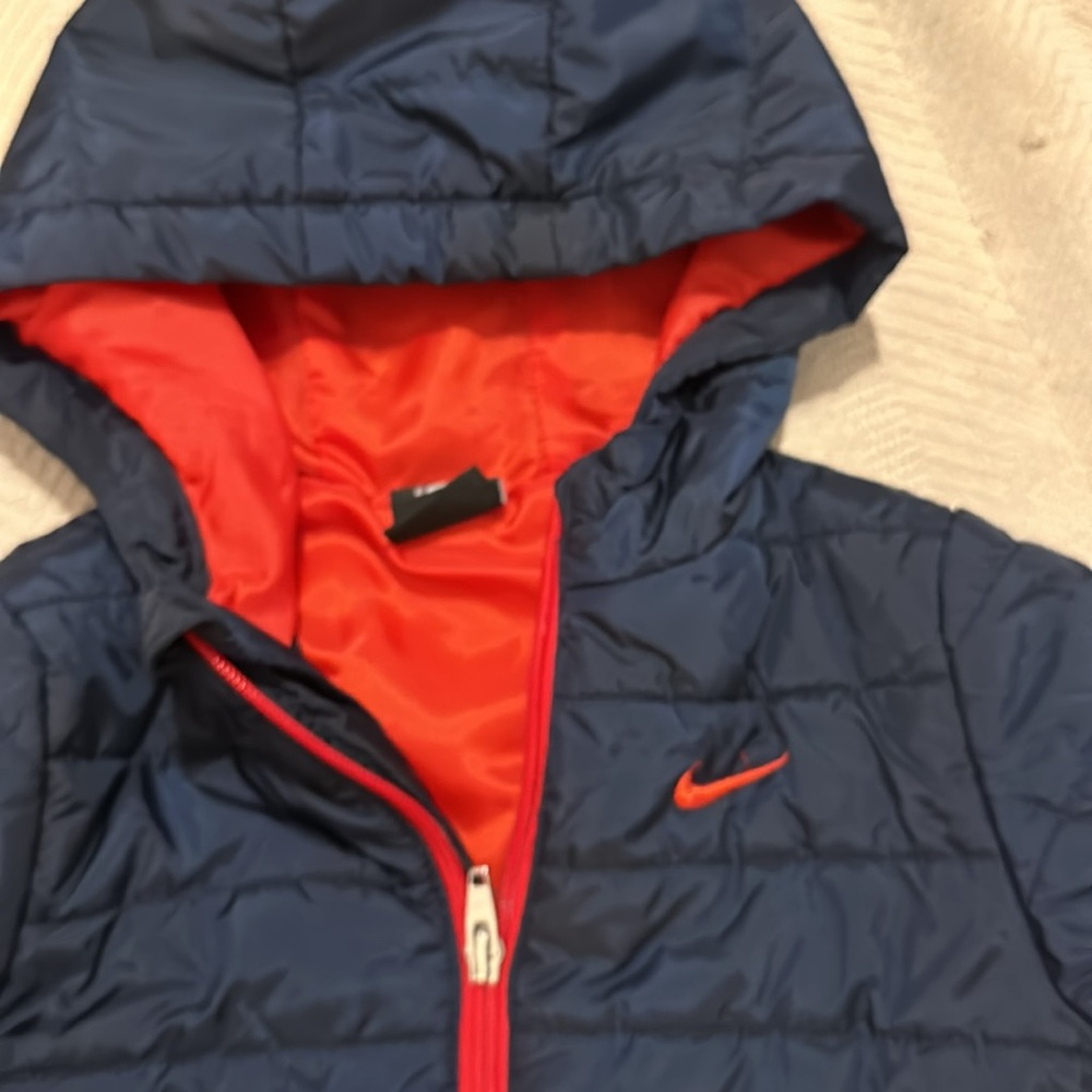 Nike Puffer Jacket - Picture 2 of 2